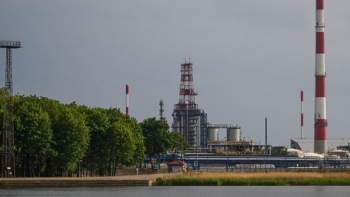 Đức và Pháp tranh giành dầu của Ba Lan
