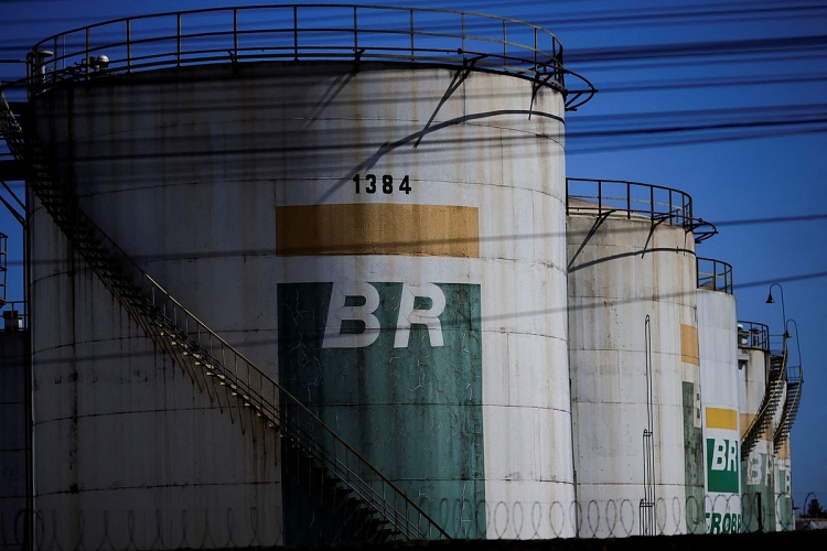 Petrobras tiếp tục thoái vốn cổ phần