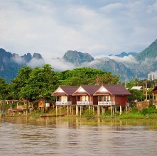 Du lịch Lào, tìm lại cảm giác thanh tịnh chốn tâm linh và làng quê