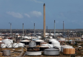 Nhà máy lọc dầu lớn thứ hai của Venezuela tiếp tục sản xuất xăng trở lại