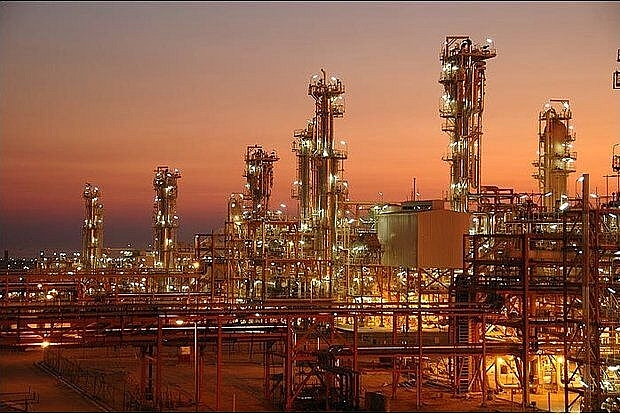 Iran có thể tăng cường bán dầu bằng cách nào?