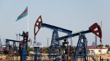 Giá dầu của Azerbaijan tăng lên gần 100 USD