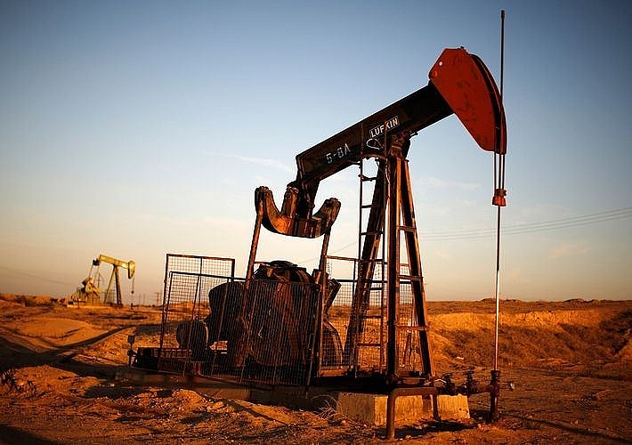 Giá dầu của Azerbaijan tiếp tục giảm mạnh