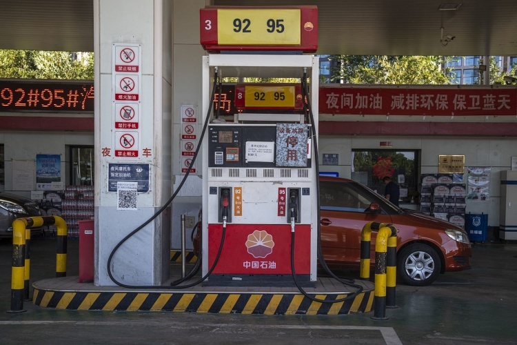 Nhu cầu dầu của Trung Quốc giảm mạnh nhất trong hơn ba thập kỷ