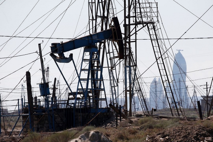 Azerbaijan dự kiến giá dầu của nước này ở mức 50 USD/thùng vào năm 2023
