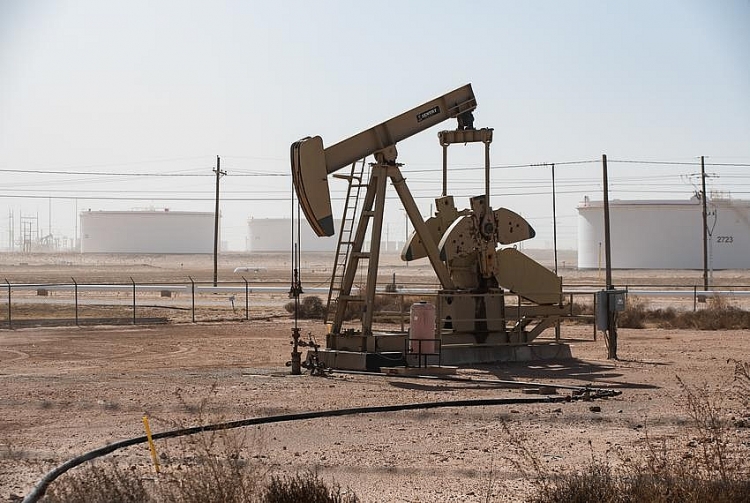 Exxon tạm dừng hoạt động tại khu mỏ dầu ở Texas