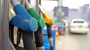 Indonesia cấm bán xăng có chỉ số octan dưới 90 từ năm 2023