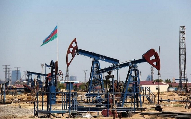 Giá dầu của Azerbaijan tăng gần 4 USD