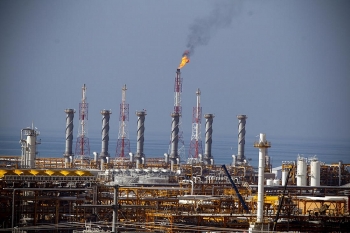 Nga có kế hoạch phát triển 6 mỏ dầu và 2 mỏ khí đốt ở Iran