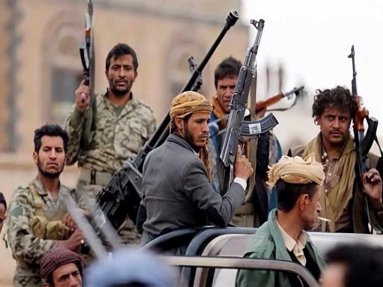Việc Houthi tấn công cảng dầu của Yemen có nguy cơ ảnh hưởng đến nguồn cung toàn cầu