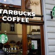 Starbucks nhắm đến thị trường mới tại nước xuất khẩu cà phê Lào