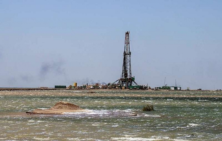 Sản lượng dầu của Iran tại các mỏ chung với Iraq tăng 460% trong vòng 7 năm