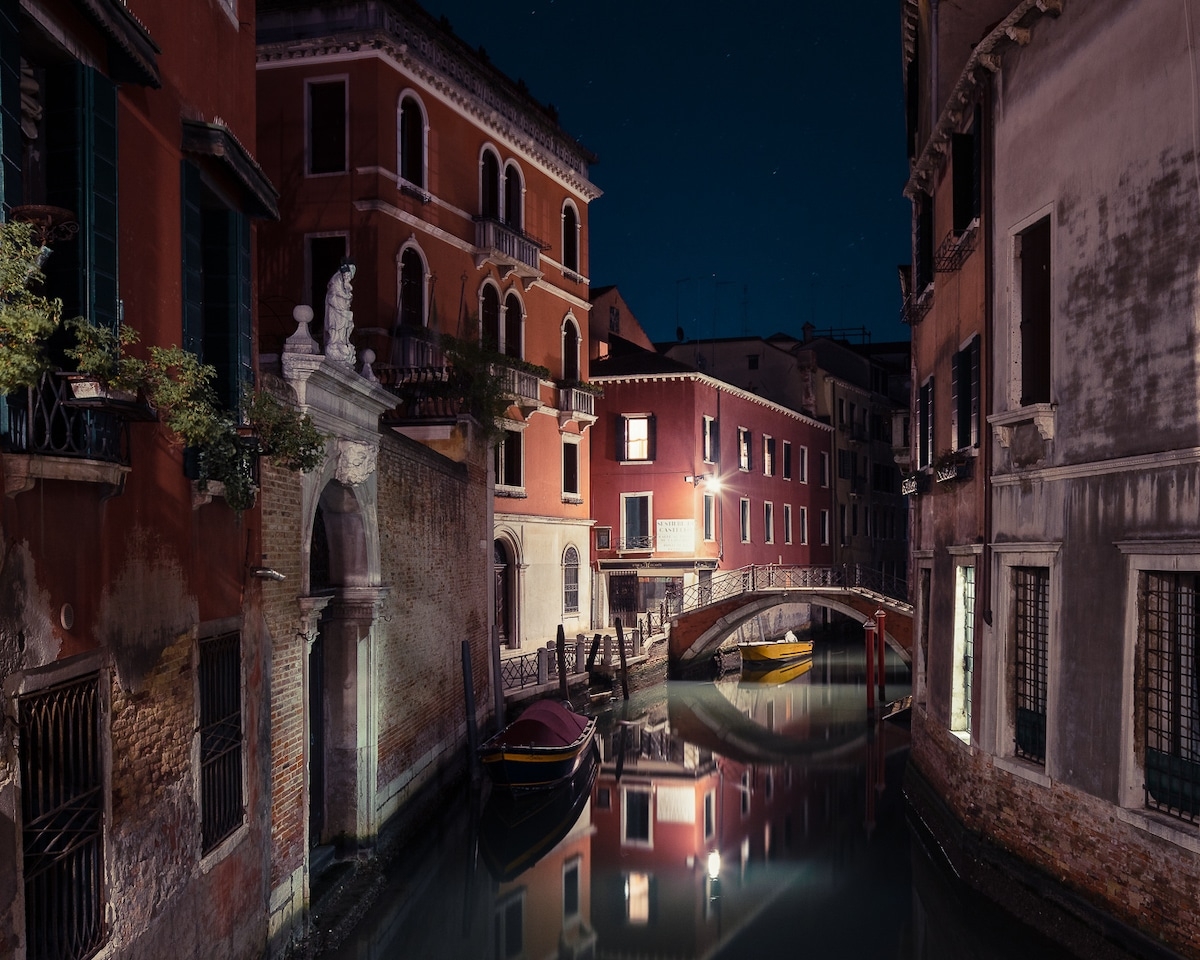 Venice “rũ bỏ” định nghĩa thành phố du lịch nhộn nhịp để tĩnh mịch về đêm
