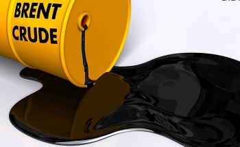Giá dầu Brent vượt ngưỡng 80 USD / thùng