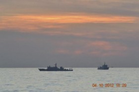 Tàu Trung Quốc đâm tàu cá Philippines ở Biển Đông