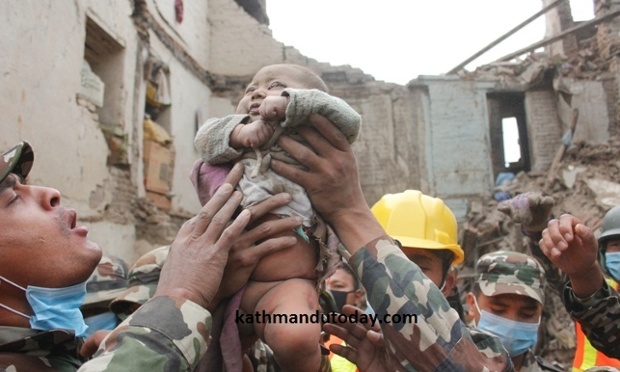 Động đất ở Nepal: Cậu bé 4 tháng tuổi sống sót kỳ diệu