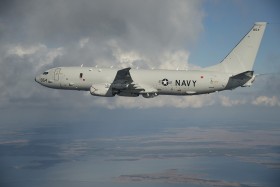 Mỹ tuyên bố “rắn” sau vụ phi cơ bị Trung Quốc đuổi