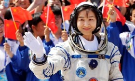 Những hé lộ bất ngờ từ nữ phi hành gia đầu tiên Trung Quốc
