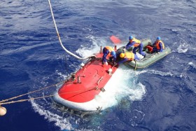 Trung Quốc định khai thác dịch vụ lặn sâu bằng tàu Giao Long