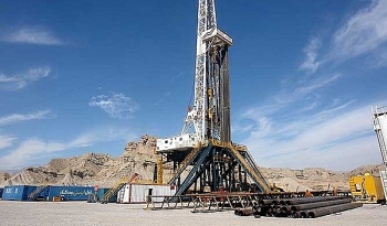 Iran hoãn đấu thầu mỏ dầu Azadegan
