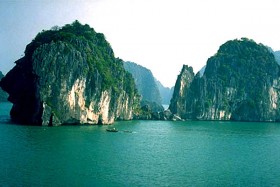 Việt - Trung nối lại tuyến du lịch đường biển