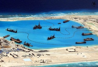 Philippines sẽ kiến nghị biện pháp ngăn Trung Quốc xây đảo nhân tạo
