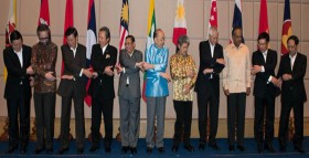 ASEAN đã sẵn sàng tới Bắc Kinh bàn về COC