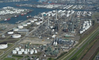 Lại cháy nhà máy lọc dầu ở châu Âu