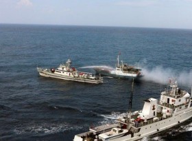 Trung Quốc đòi lục soát tàu thuyền nước ngoài ở Biển Đông