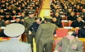 Điều bất thường trong việc bắt giữ chú dượng Chủ tịch Kim Jong-un