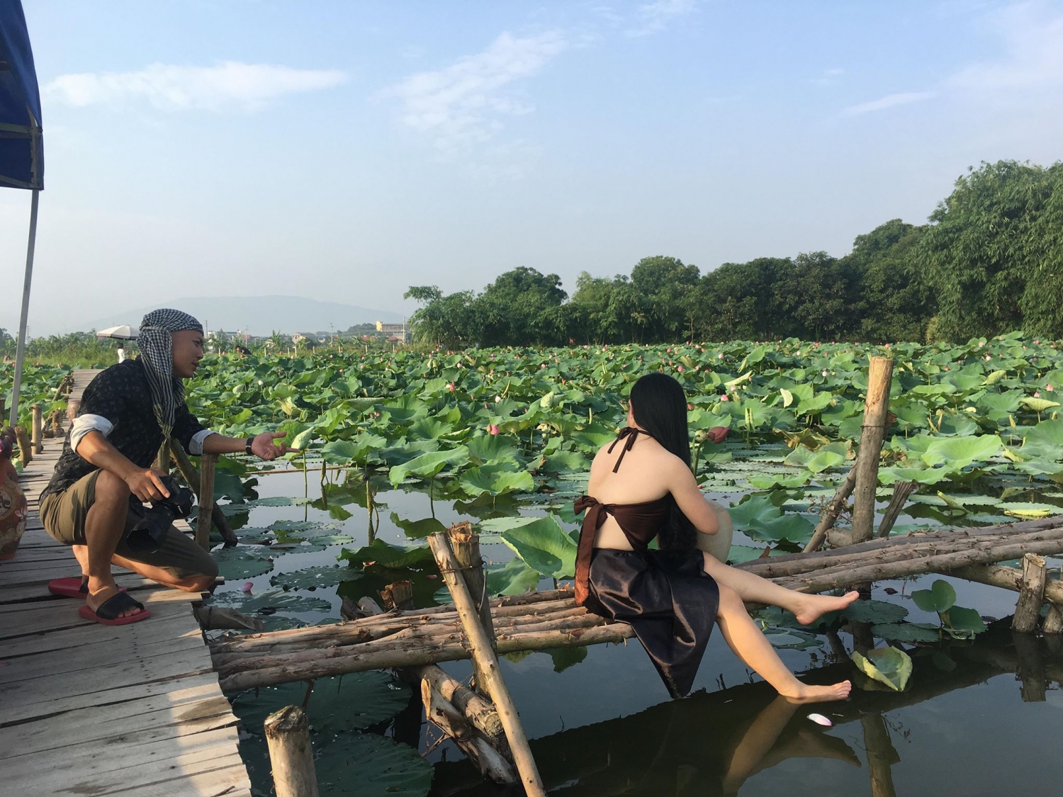 ho sen bap cai thung lung hoa giua nui doi