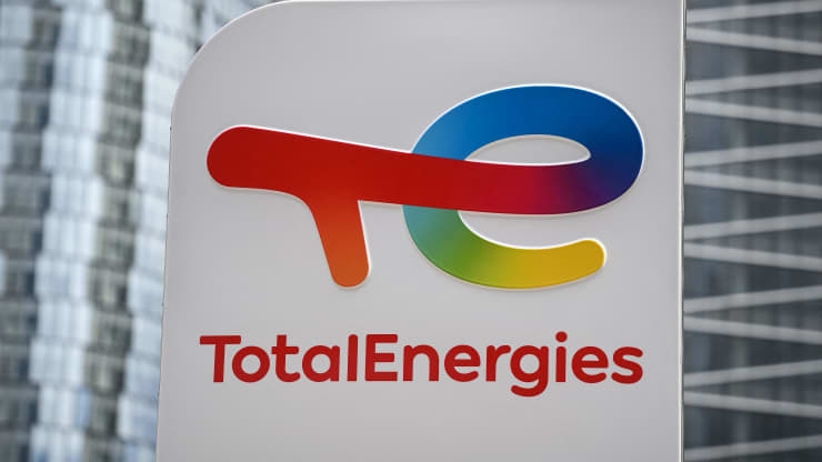 Tập đoàn dầu khí khổng lồ của Pháp TotalEnergies bội thu do giá năng lượng bùng nổ