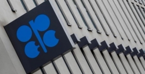 OPEC+ sử dụng công suất dự phòng để kiểm soát giá