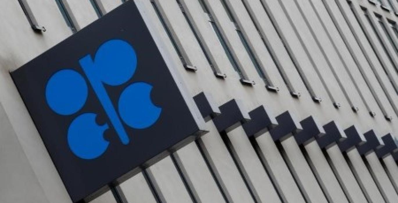 Thấy gì từ quyết định mới của OPEC+?
