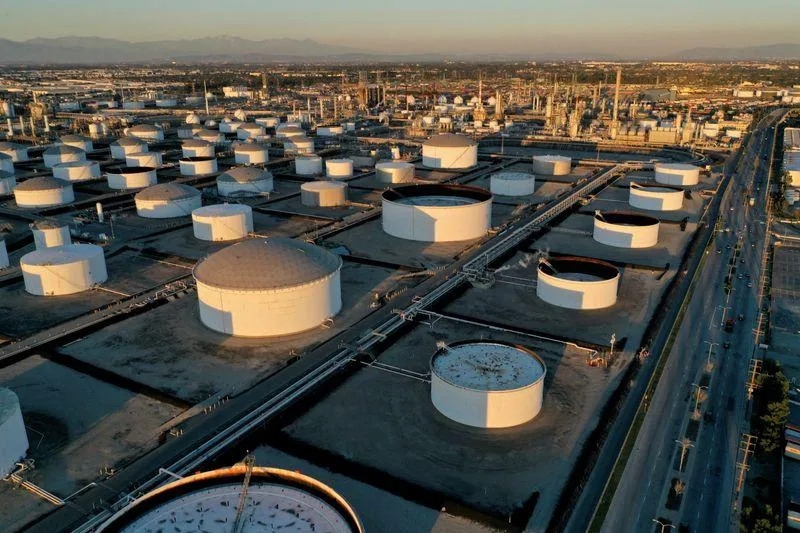 Các công ty dầu mỏ tập trung chú ý vào sự sụt giảm nguồn cung từ Nga, Libya