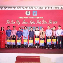 tet sum vay xuan nghia tinh dau khi 2019 ve dich tai ha noi