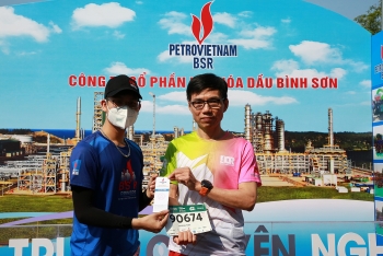 BSR tặng 2.000 phiếu xăng cho runner tham gia VnExpress Marathon Huế 2022