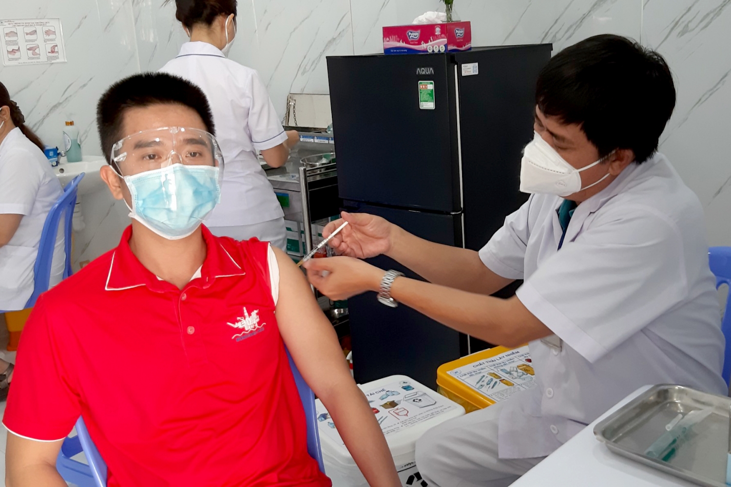 BIENDONG POC triển khai tiêm vắc-xin cho người lao động trên giàn Hải Thạch – Mộc Tinh