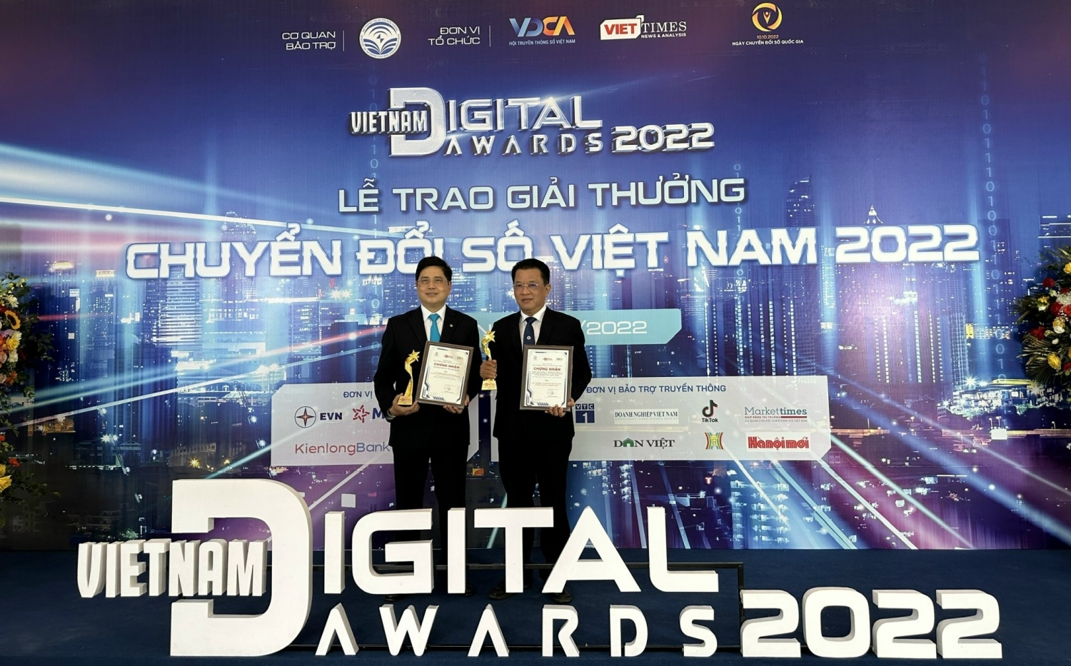 EVNCPC được vinh danh tại “Giải thưởng Chuyển đổi số Việt Nam - 2022”