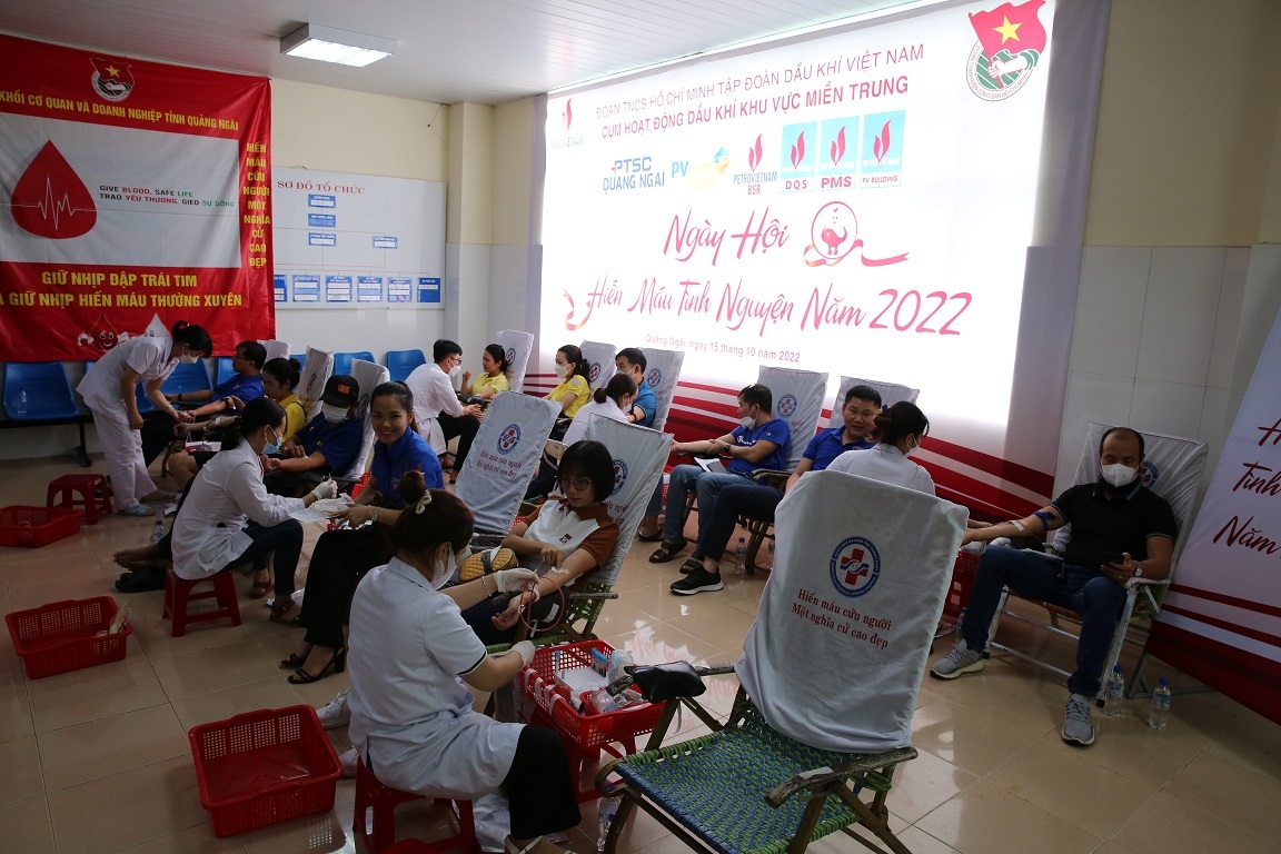 Đoàn Thanh niên BSR và cụm hoạt động dầu khí khu vực miền Trung tổ chức hiến máu tình nguyện năm 2022