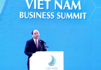 Thủ tướng Nguyễn Xuân Phúc dự hội nghị Thượng đỉnh kinh doanh Việt Nam