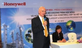 Honeywell hỗ trợ đào tạo nhân lực cho ngành lọc hóa dầu Việt Nam