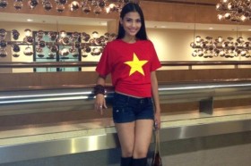 Các người đẹp Miss Universe 2013 mặc áo có quốc kỳ Việt Nam