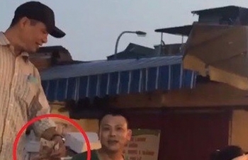 Công an bắt nghi phạm cầm đầu vụ 'bảo kê' ở chợ Long Biên