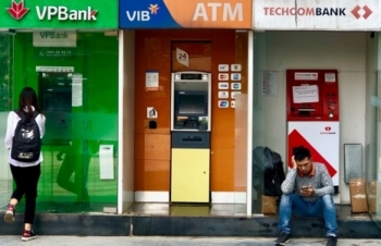 Cận Tết, ATM và Internet Banking lại đua nhau báo lỗi