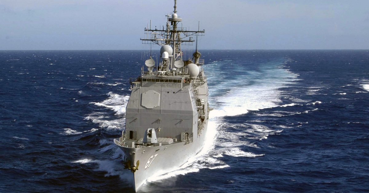Mỹ điều tàu chiến qua eo biển Đài Loan giữa lúc căng thẳng