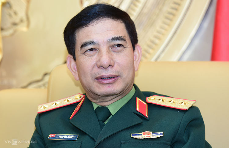 Thượng tướng Phan Văn Giang: 