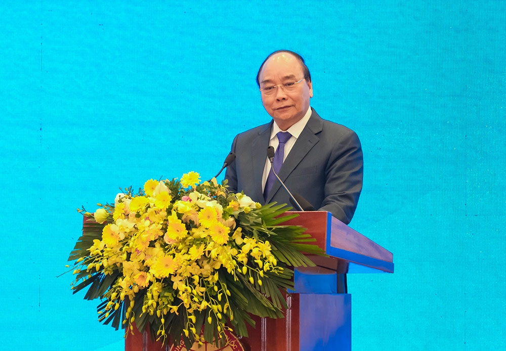 Thủ tướng Nguyễn Xuân Phúc: '5 năm nữa với đà tăng trưởng này, với khả năng phát triển nguồn của chúng ta, chúng ta không thiếu điện'