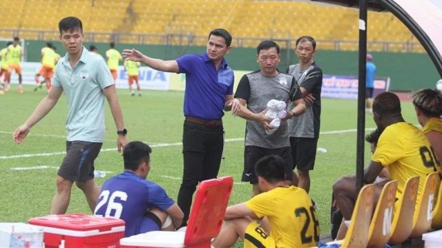 Báo Thái Lan: Hàng công làm nên sức mạnh cho đội bóng của Kiatisuk - 1