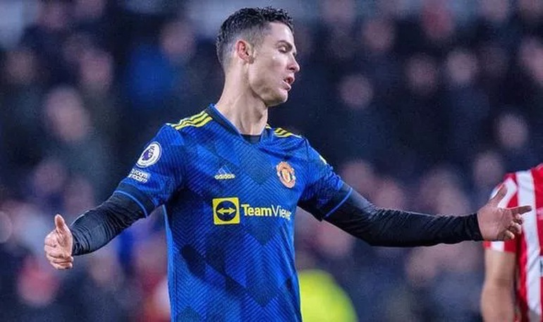 C.Ronaldo mất núi tiền nếu Man Utd không có vé dự Champions League - 1